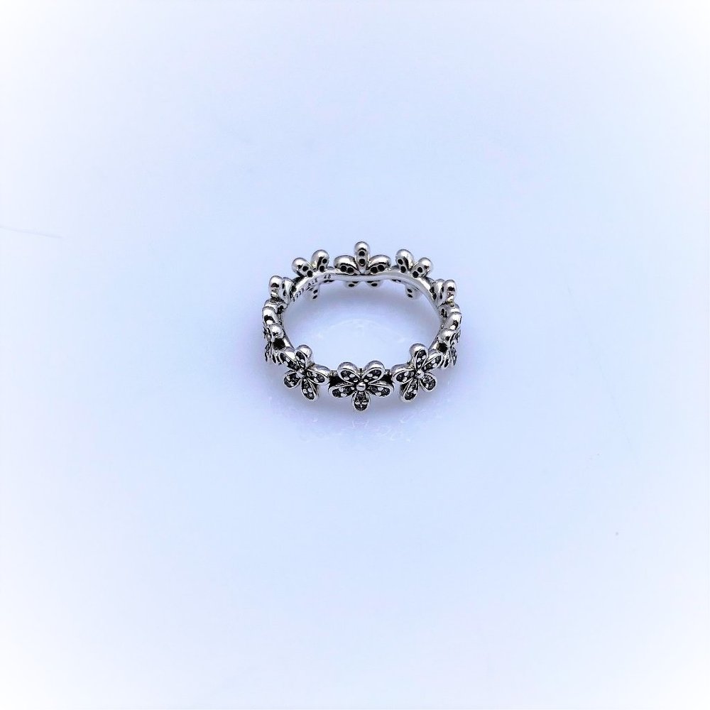 Pandora Daisy Flower Ring